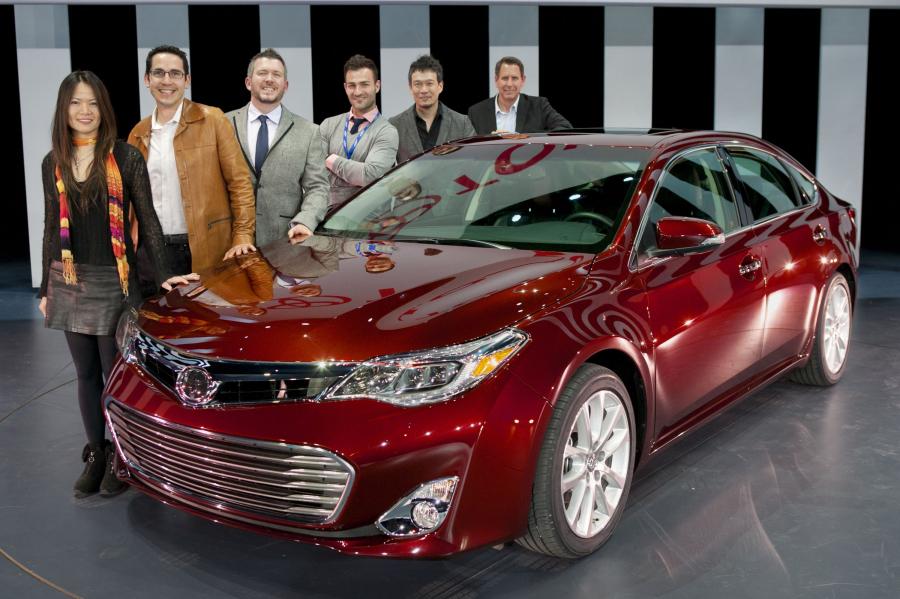  Toyota Avalon 2013 года  (фото 40 из 54)